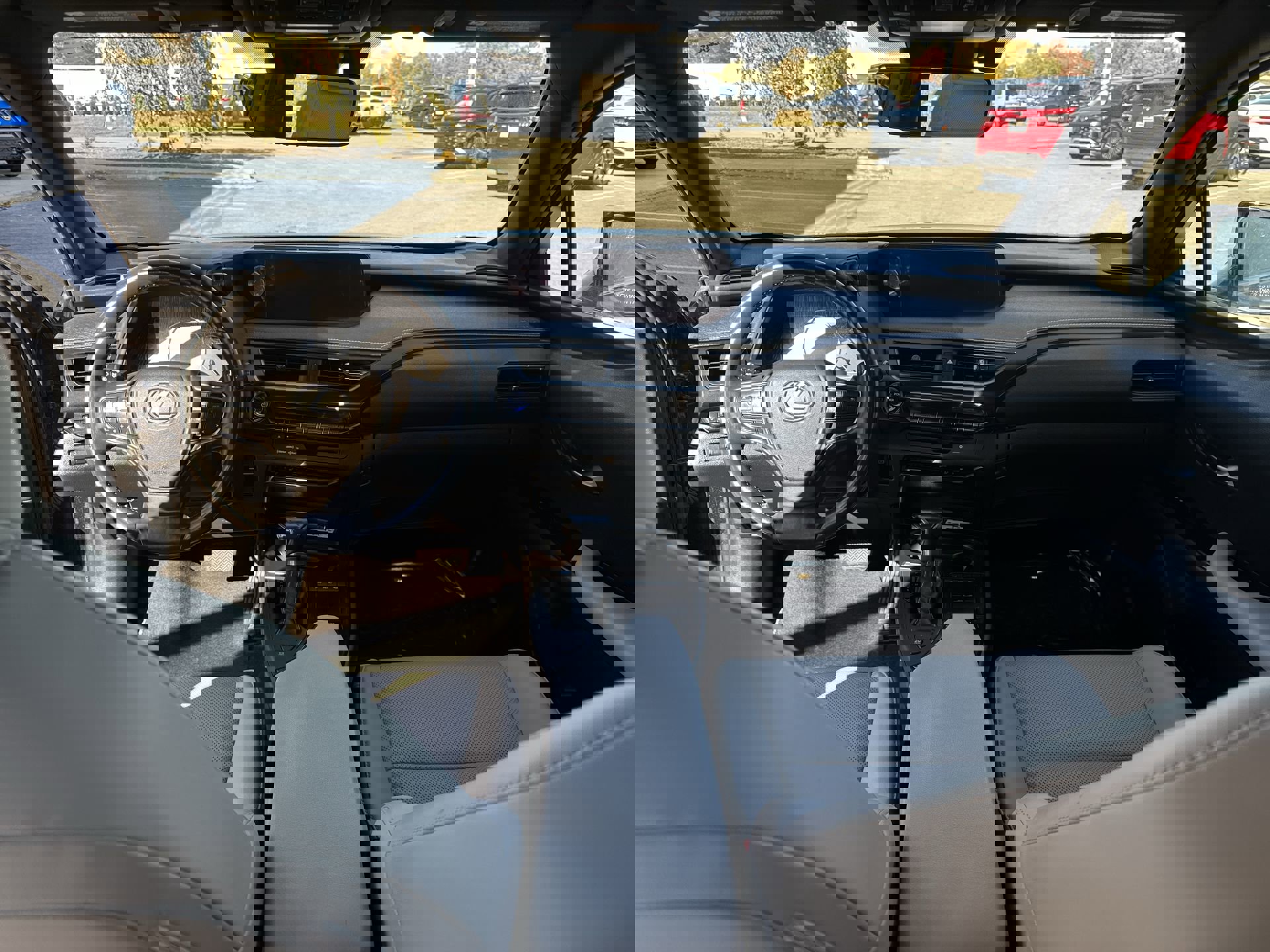 Used 2019 Lexus UX 250h image 21