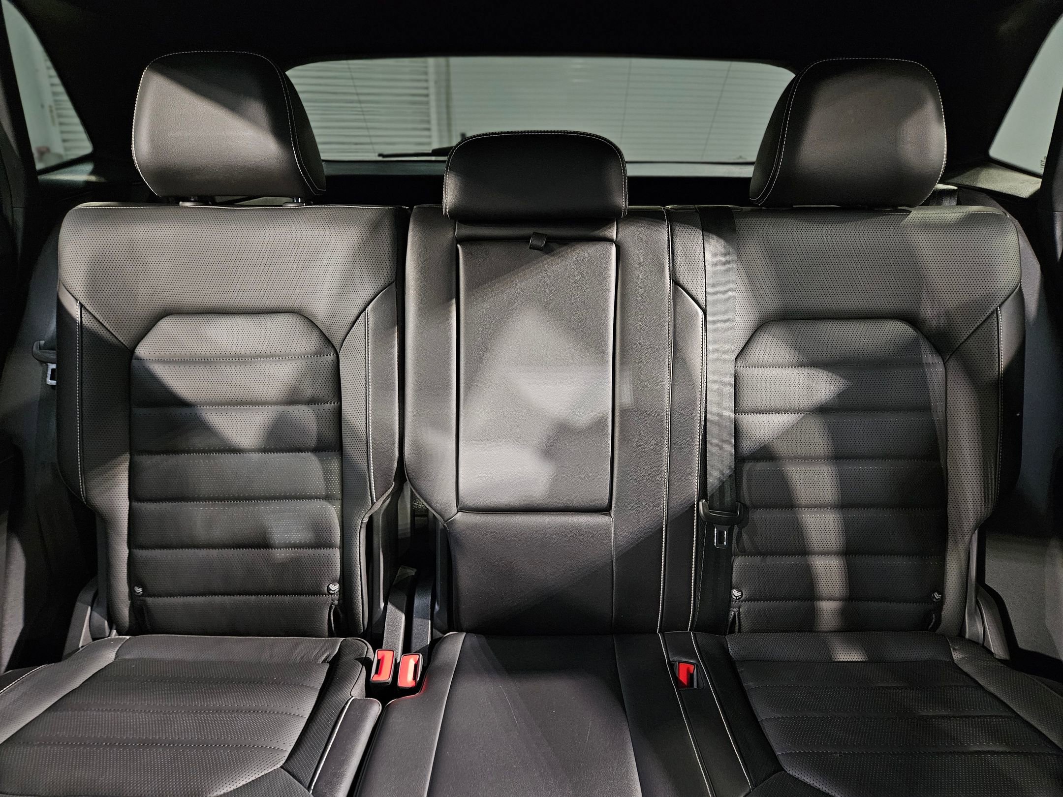 Used 2024 Volkswagen Atlas Cross Sport SEL R-Line image 13