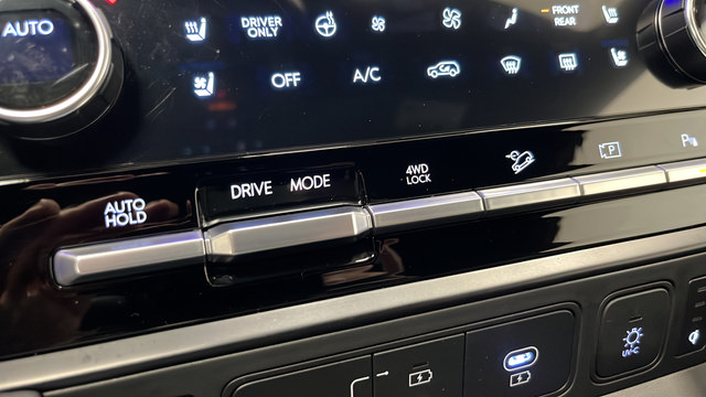 Used 2025 Hyundai Santa Fe Calligraphy AWD/4WD image 34