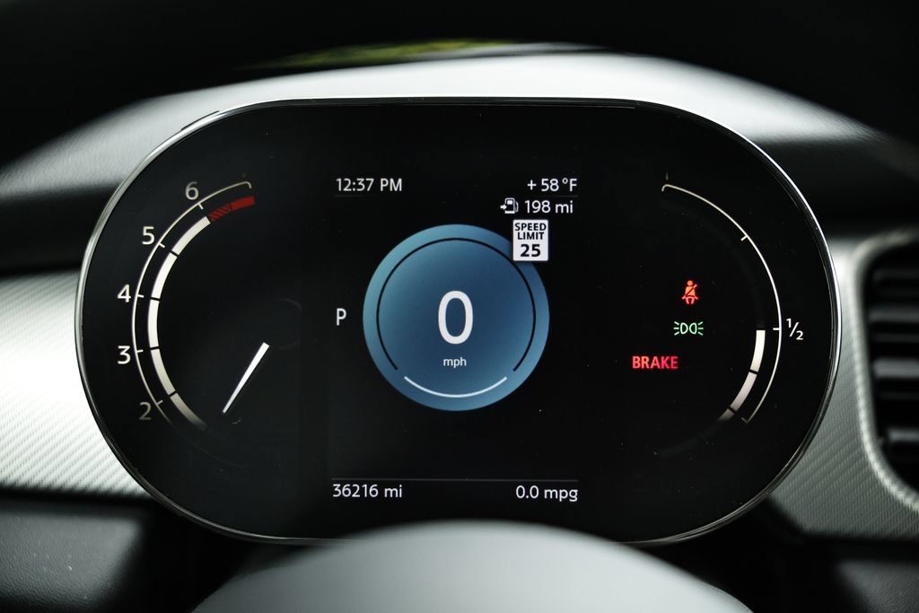 Used 2024 MINI Cooper 2-Door Hardtop FWD image 28