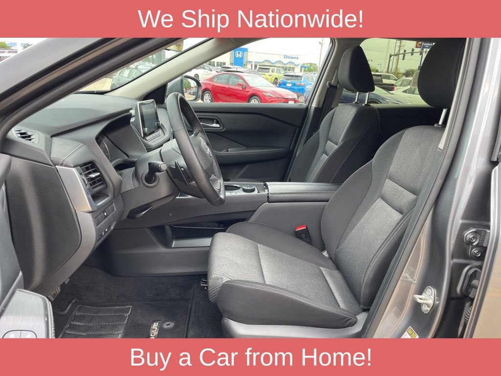 Used 2025 Nissan Rogue SV AWD/4WD image 8