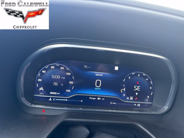 Used 2022 Chevrolet Tahoe Z71 w/ Luxury Package AWD/4WD image 15