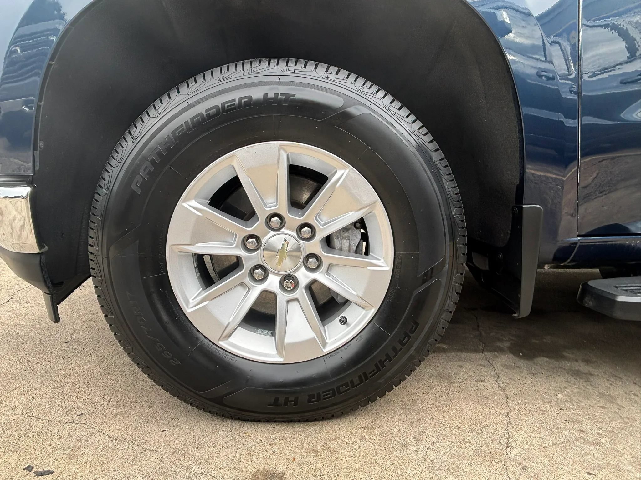 Used 2019 Chevrolet Silverado 1500 LT w/ Trailering Package RWD image 21