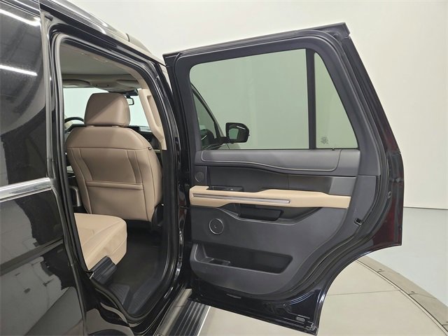 Used 2024 Ford Expedition Limited image 47