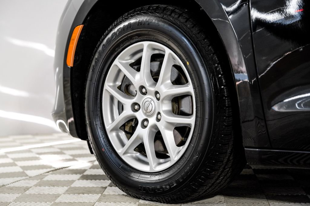 Used 2020 Chrysler Voyager Lxi image 54