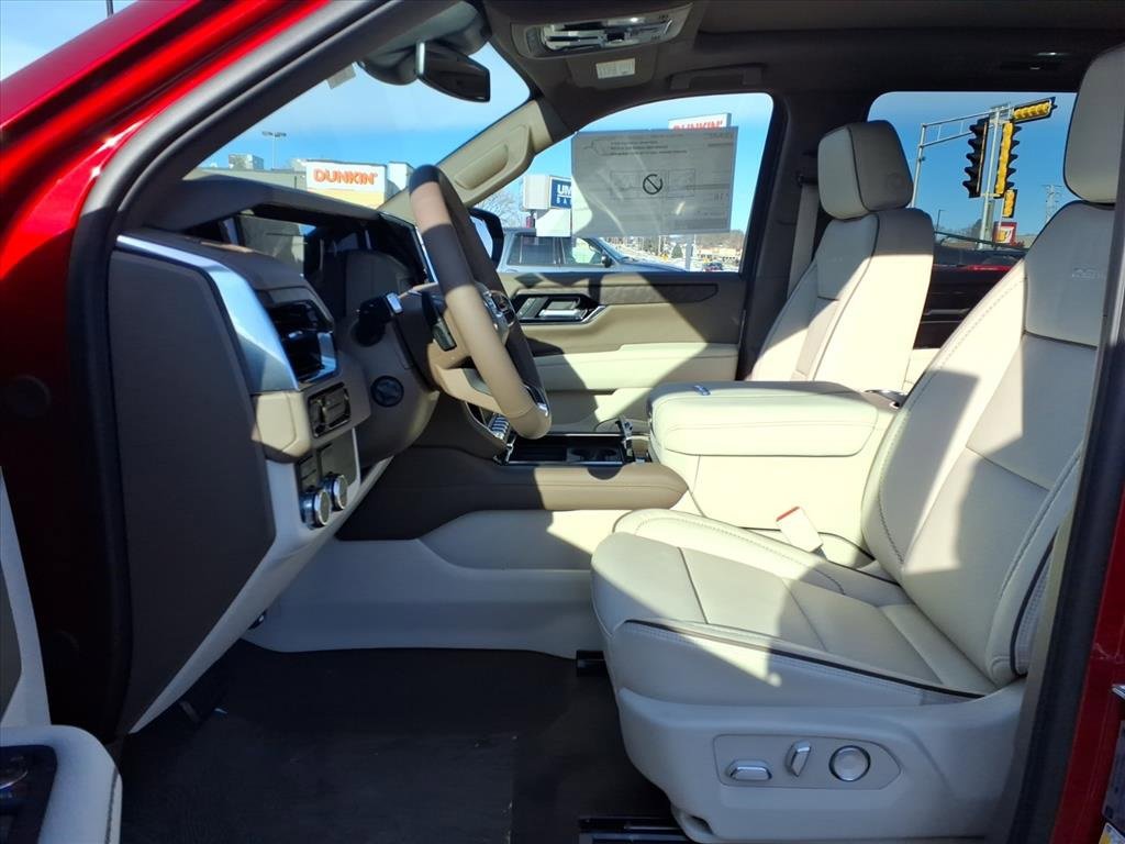 New 2026 GMC Yukon XL Denali w/ Sun & Power Step Package image 4