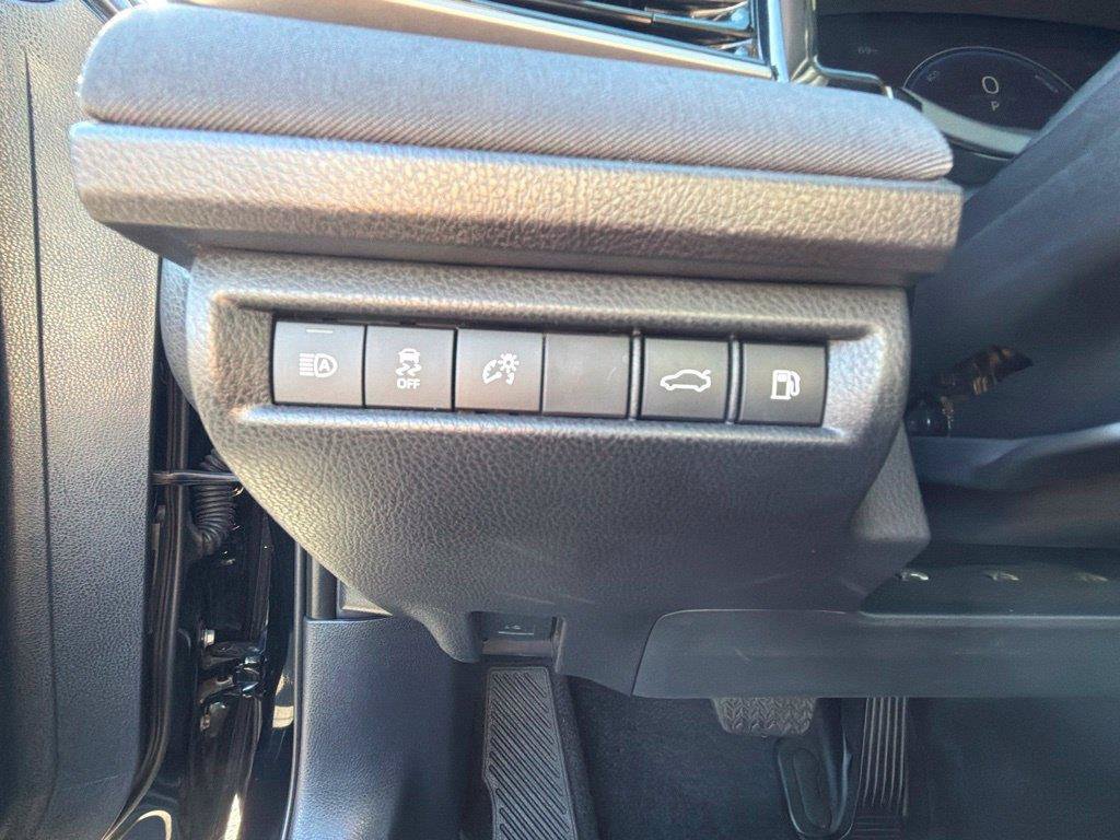 Used 2026 Toyota Camry LE FWD image 18