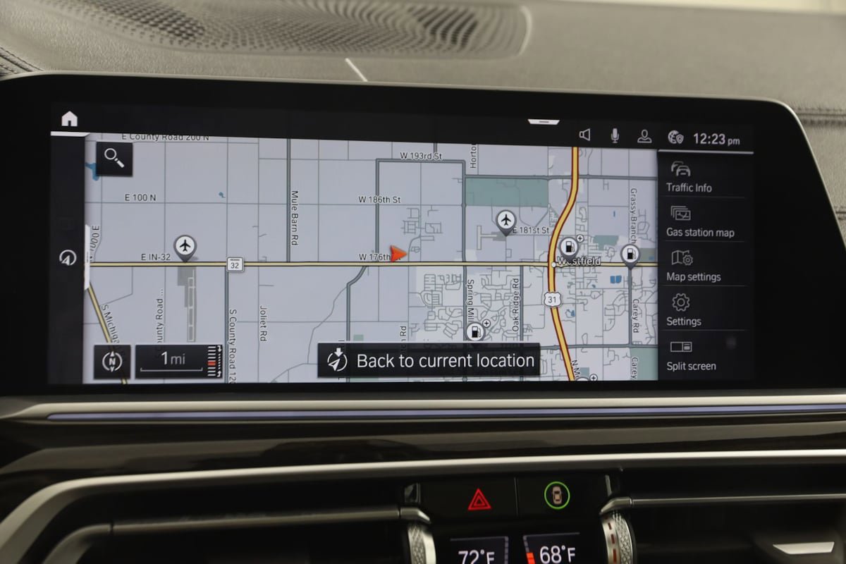 Used 2020 BMW X7 xDrive40i w/ Premium Package AWD/4WD image 9