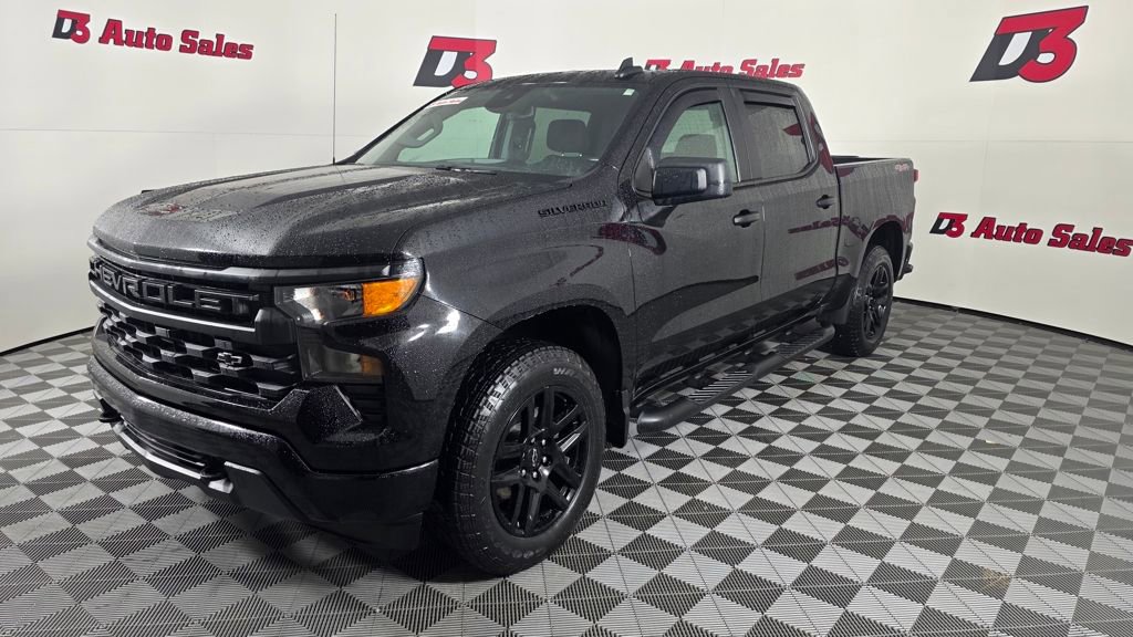 Used 2023 Chevrolet Silverado 1500 Custom w/ Rally Edition image 2