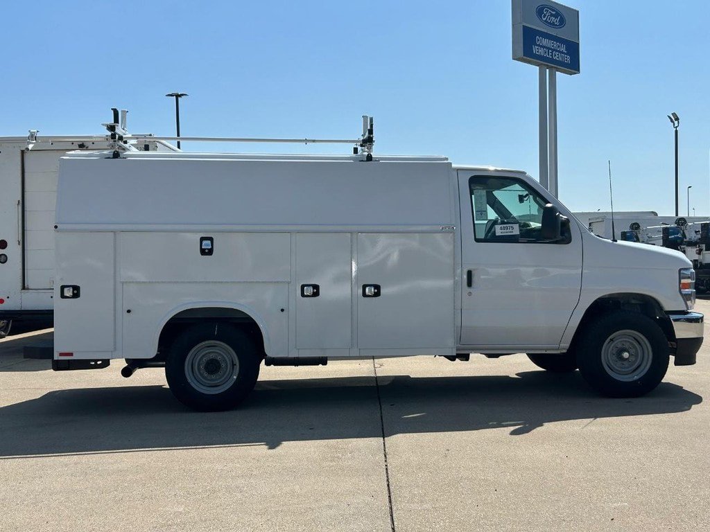 New 2025 Ford E-350 and Econoline 350 Super Duty w/ Power Equipment Group image 4