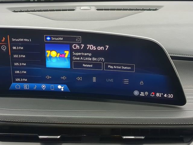 Used 2025 Cadillac XT4 Premium Luxury FWD image 21