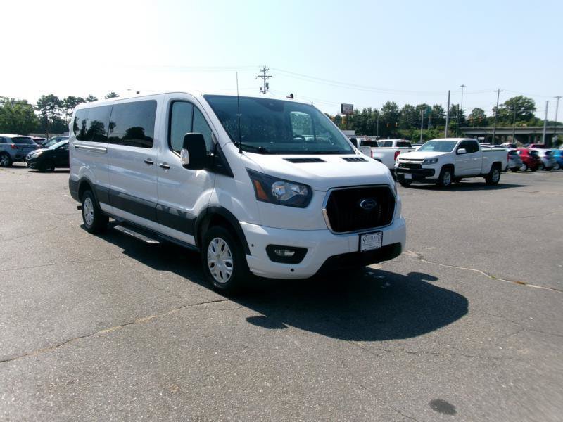 Used 2025 Ford Transit 350 XLT RWD image 4