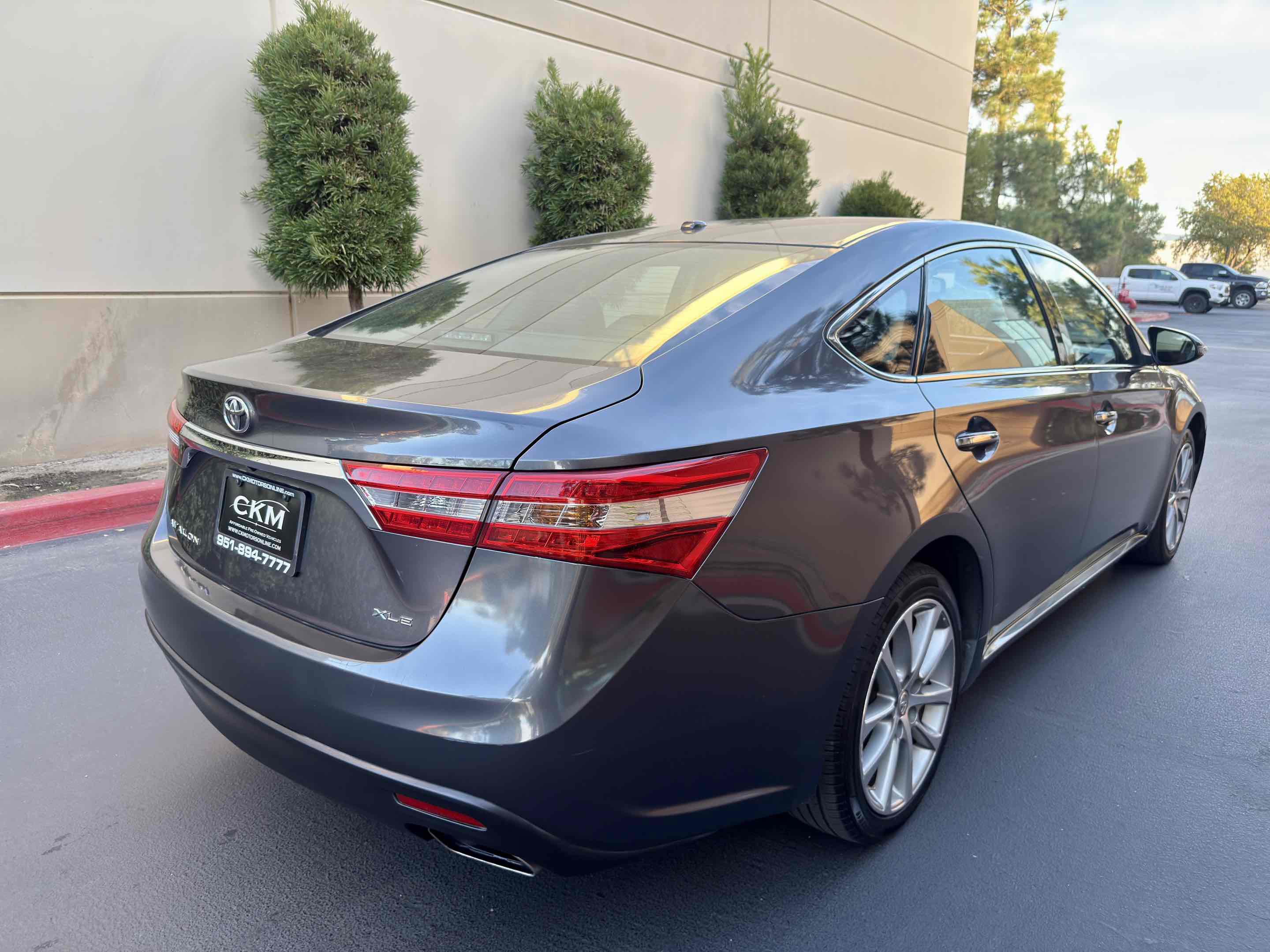 Used 2014 Toyota Avalon XLE Touring image 12