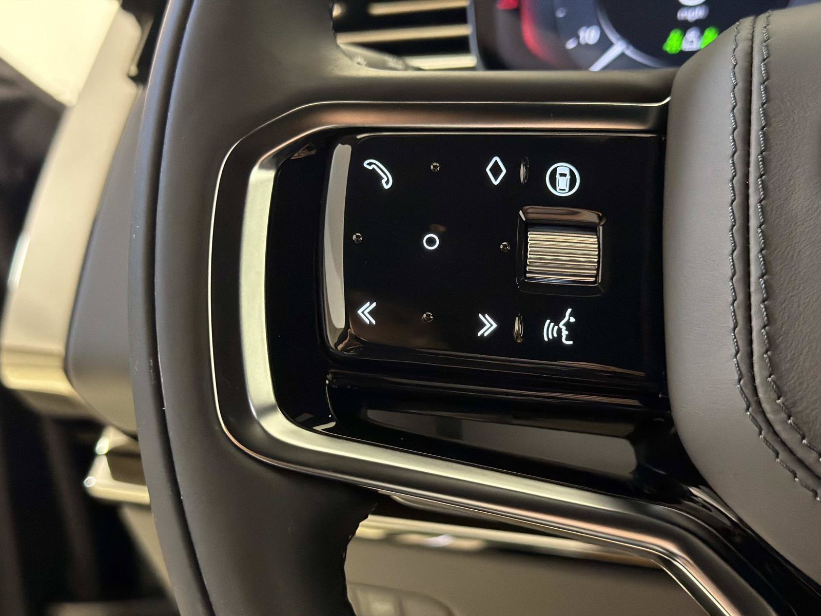 New 2026 Land Rover Range Rover Sport SE AWD/4WD image 29