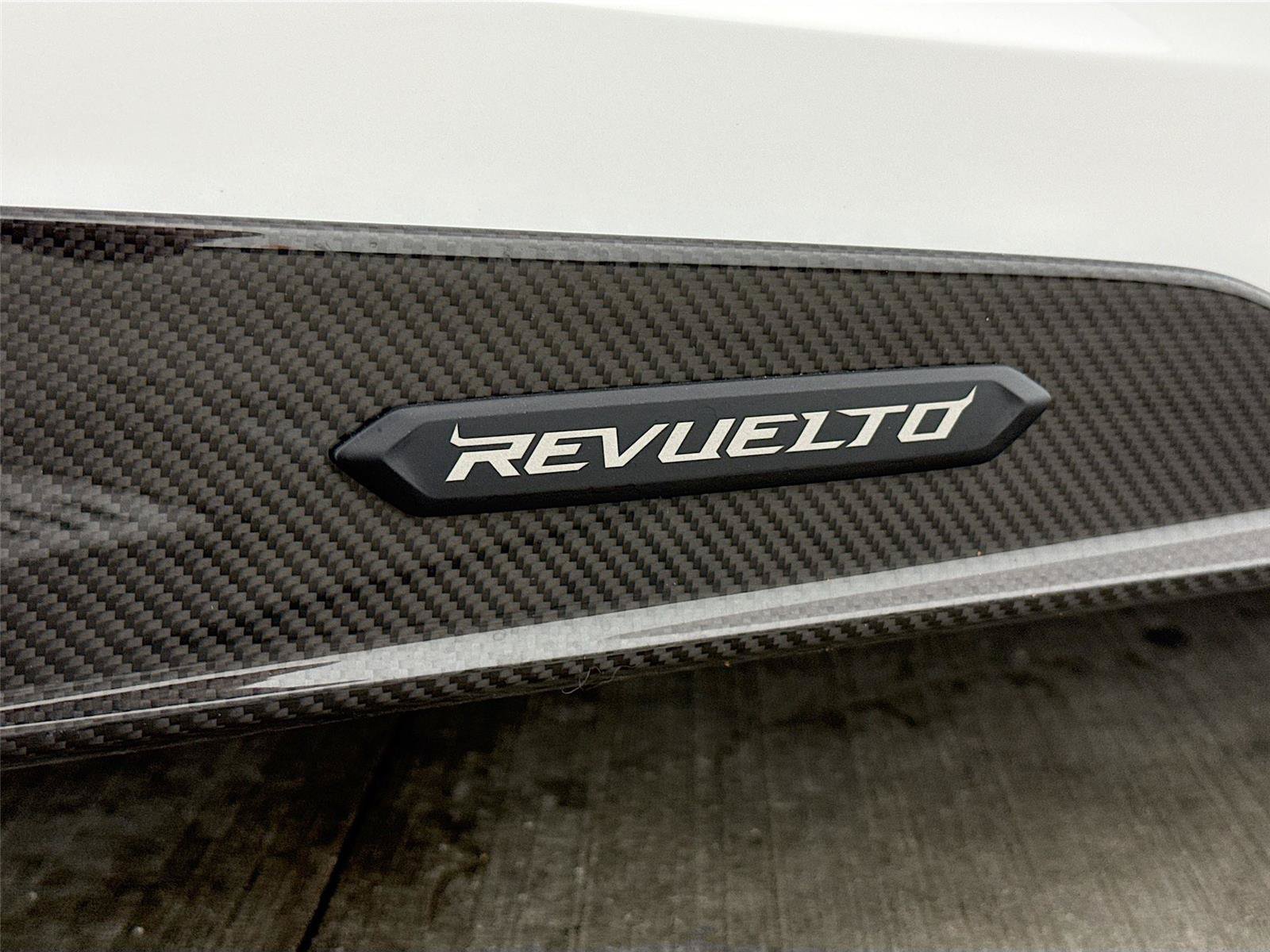 Used 2024 Lamborghini Revuelto AWD/4WD image 35