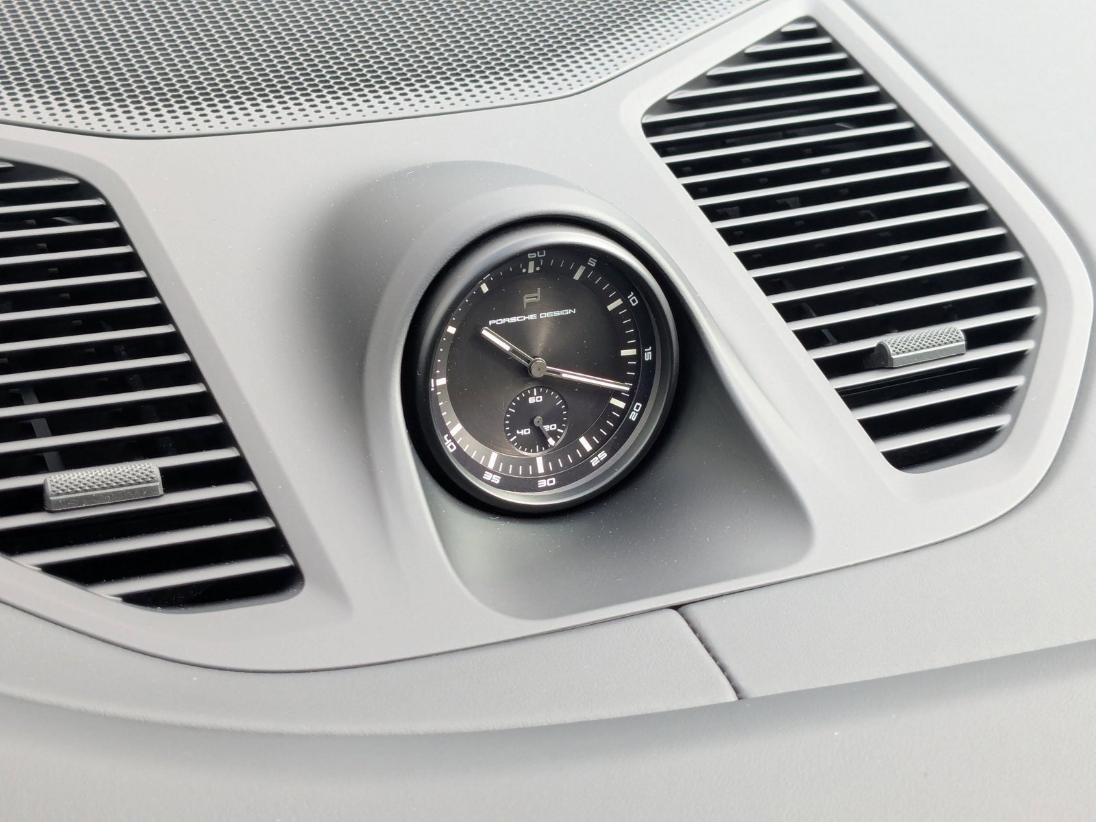 New 2026 Porsche Cayenne S image 21