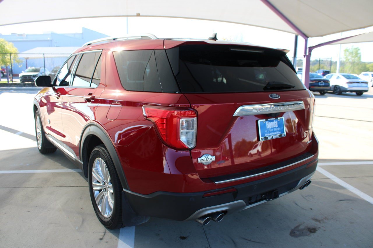 Used 2023 Ford Explorer King Ranch w/ Premium Technology Package AWD/4WD image 3
