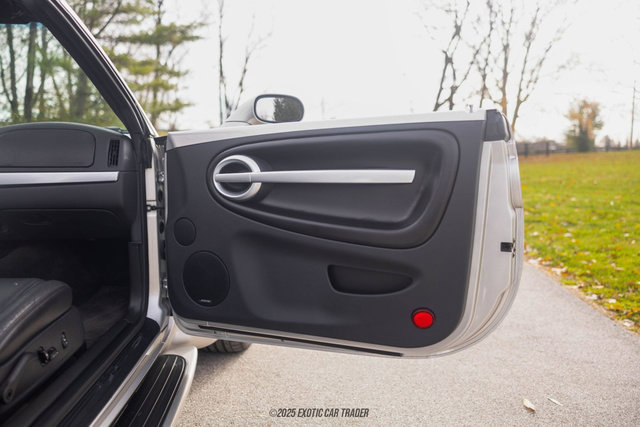 Used 2005 Chevrolet SSR w/ Preferred Equipment Group image 50