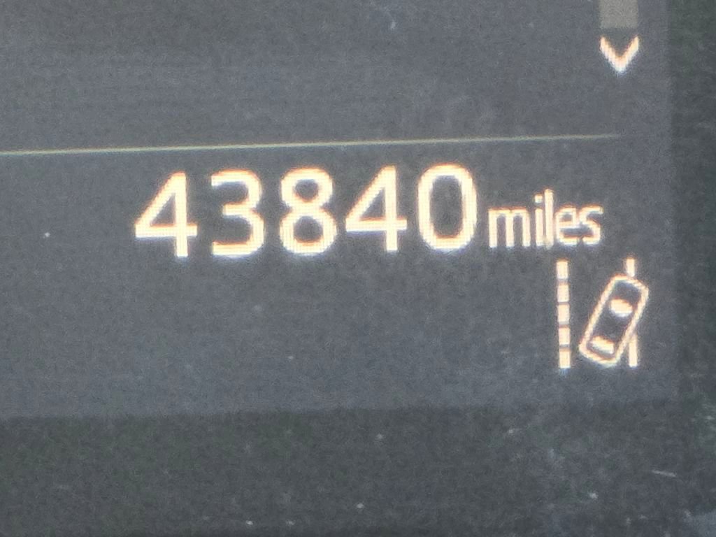 Used 2019 Toyota Camry LE image 16