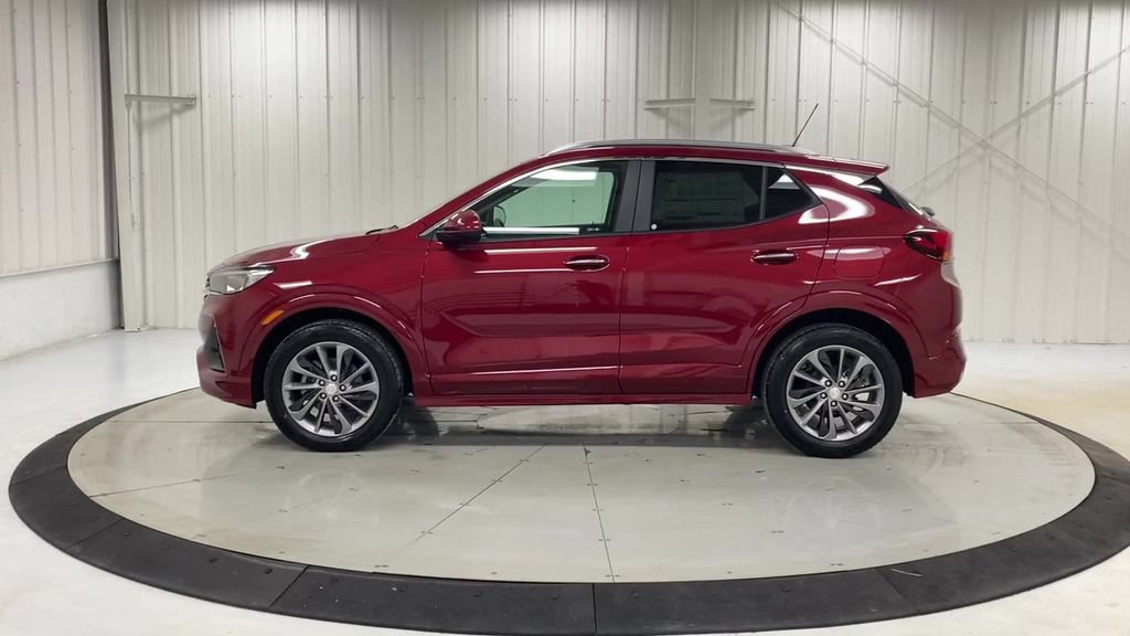 Used 2021 Buick Encore GX Select w/ Sport Touring Package FWD image 5