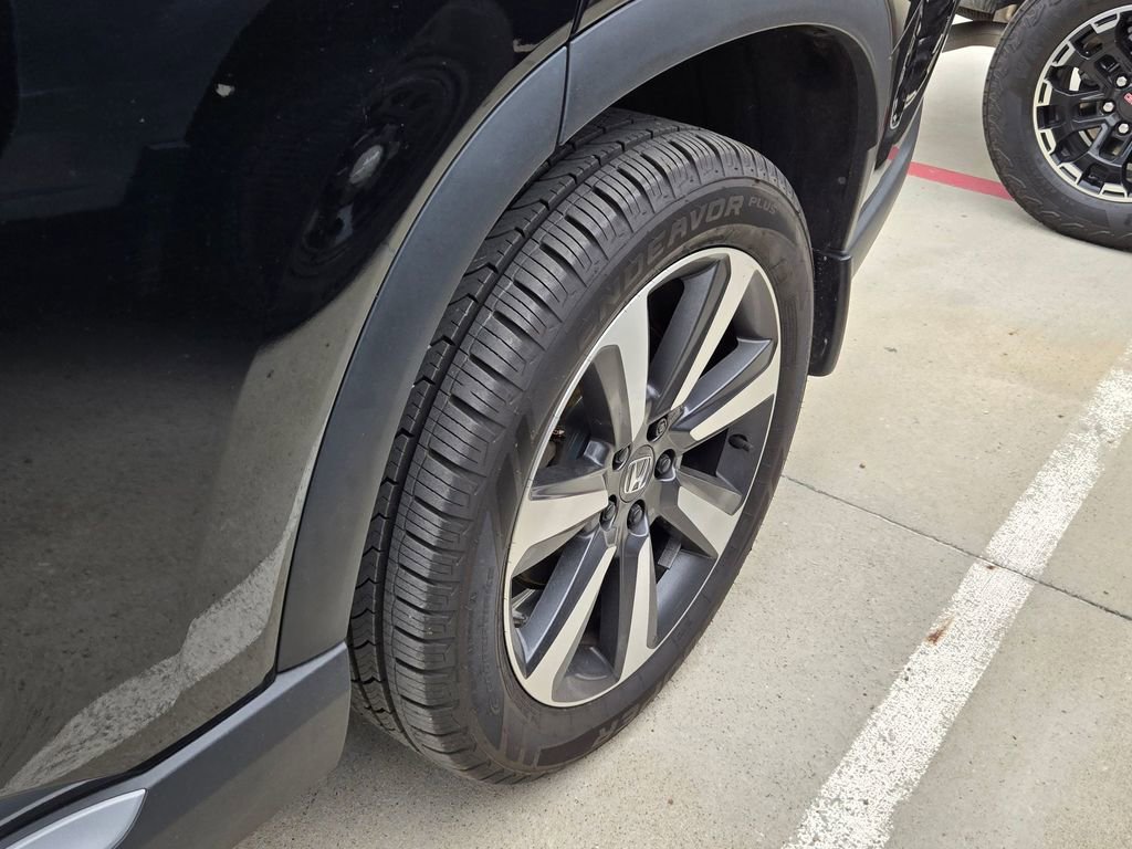 Used 2023 Honda Pilot Touring image 16