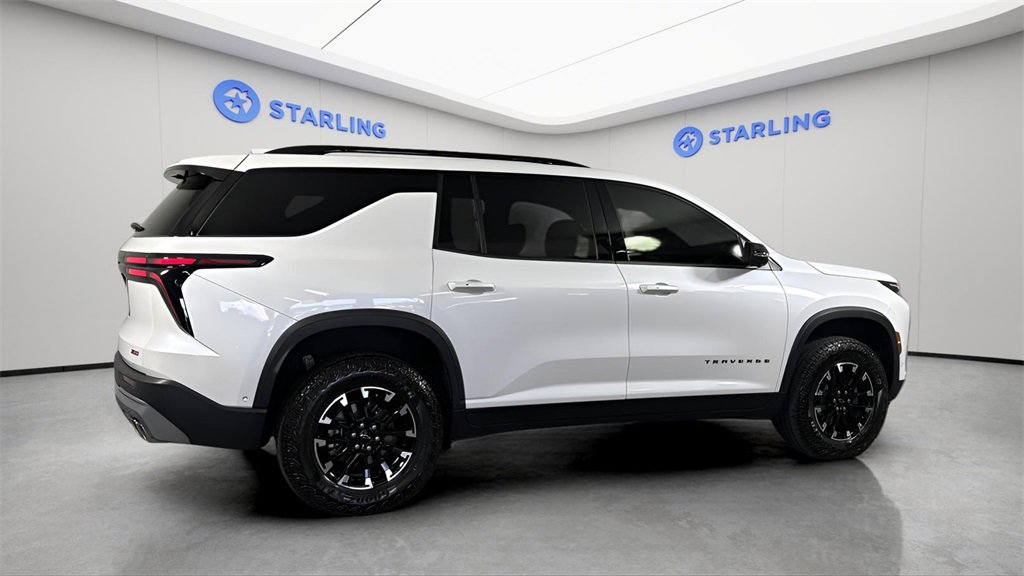 Used 2024 Chevrolet Traverse Z71 w/ Enhanced Driving Package image 10