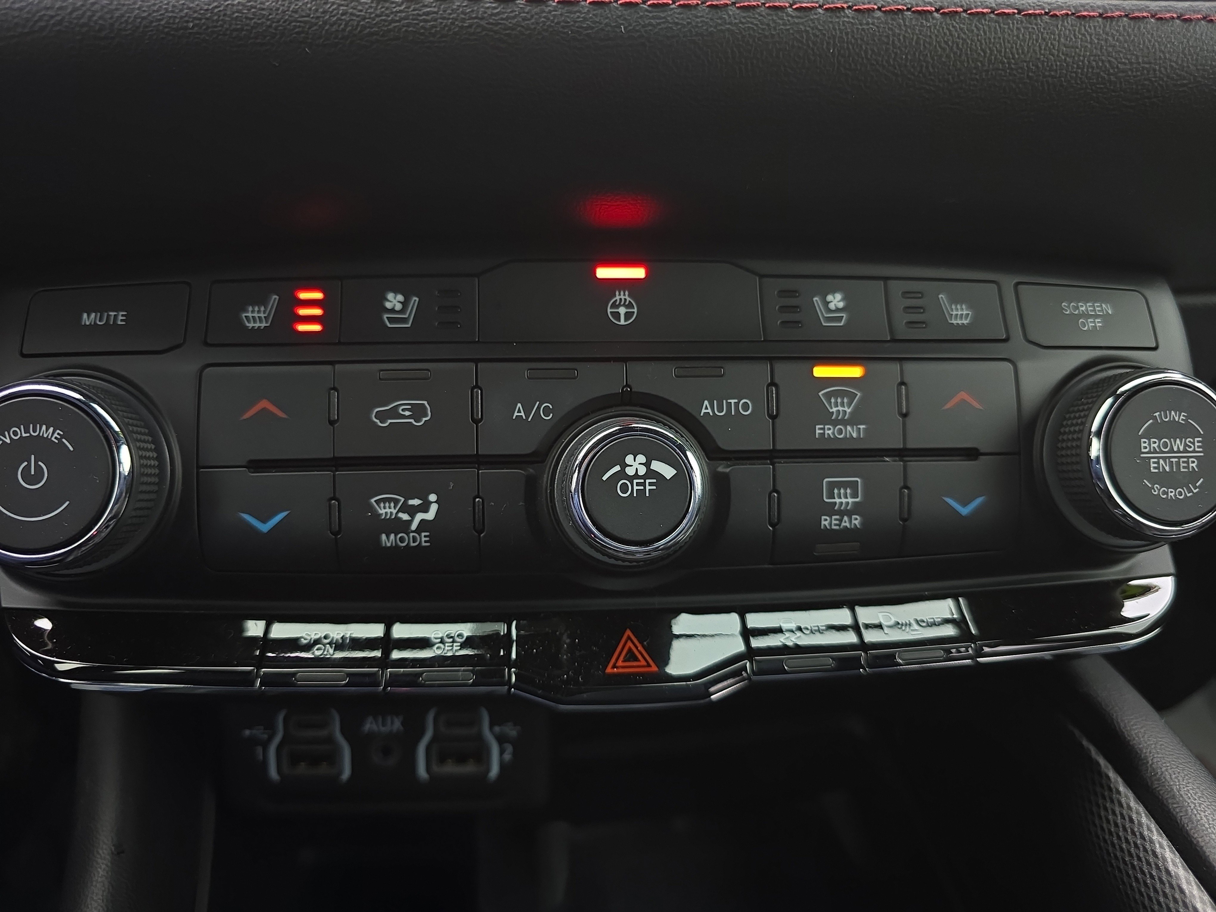 Used 2021 Dodge Durango R/T w/ Blacktop Package image 29