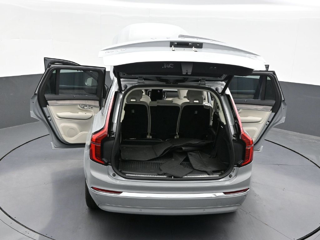 Used 2026 Volvo XC90 B6 Ultra w/ Protection Package AWD/4WD image 37
