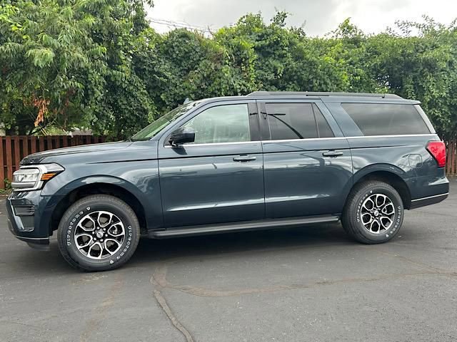 Used 2022 Ford Expedition Max XLT image 18