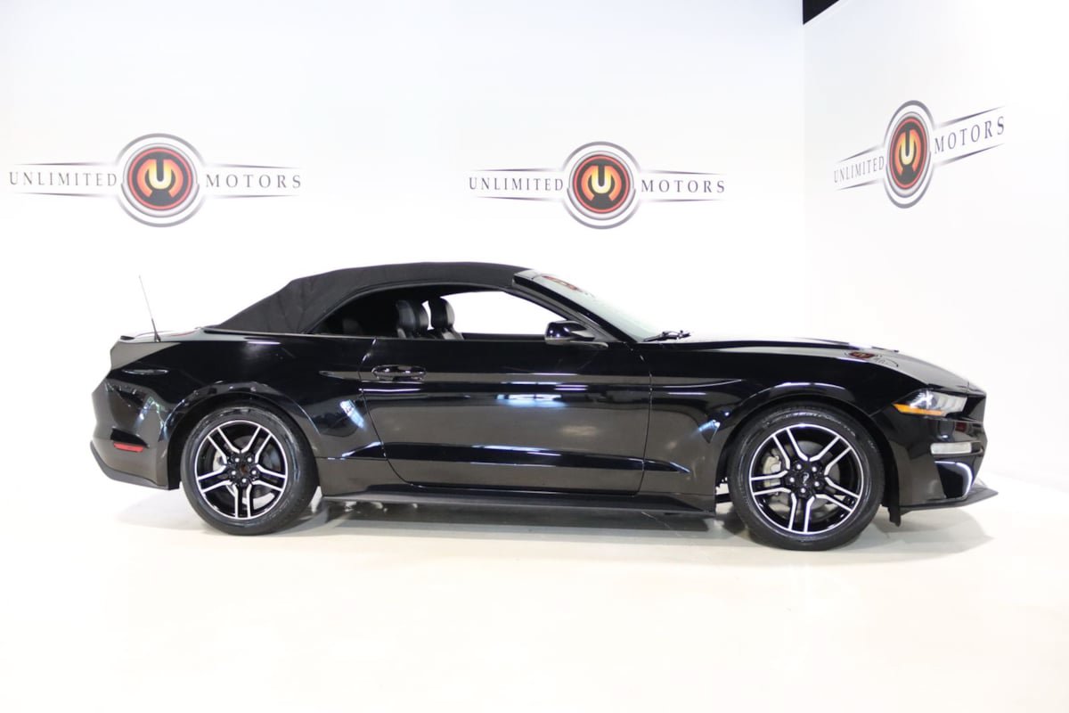 Used 2019 Ford Mustang Premium RWD image 7