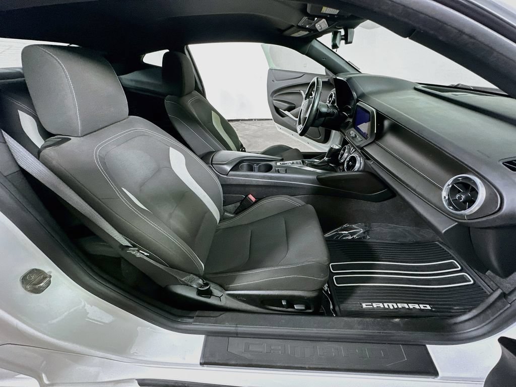 Used 2019 Chevrolet Camaro SS RWD image 12