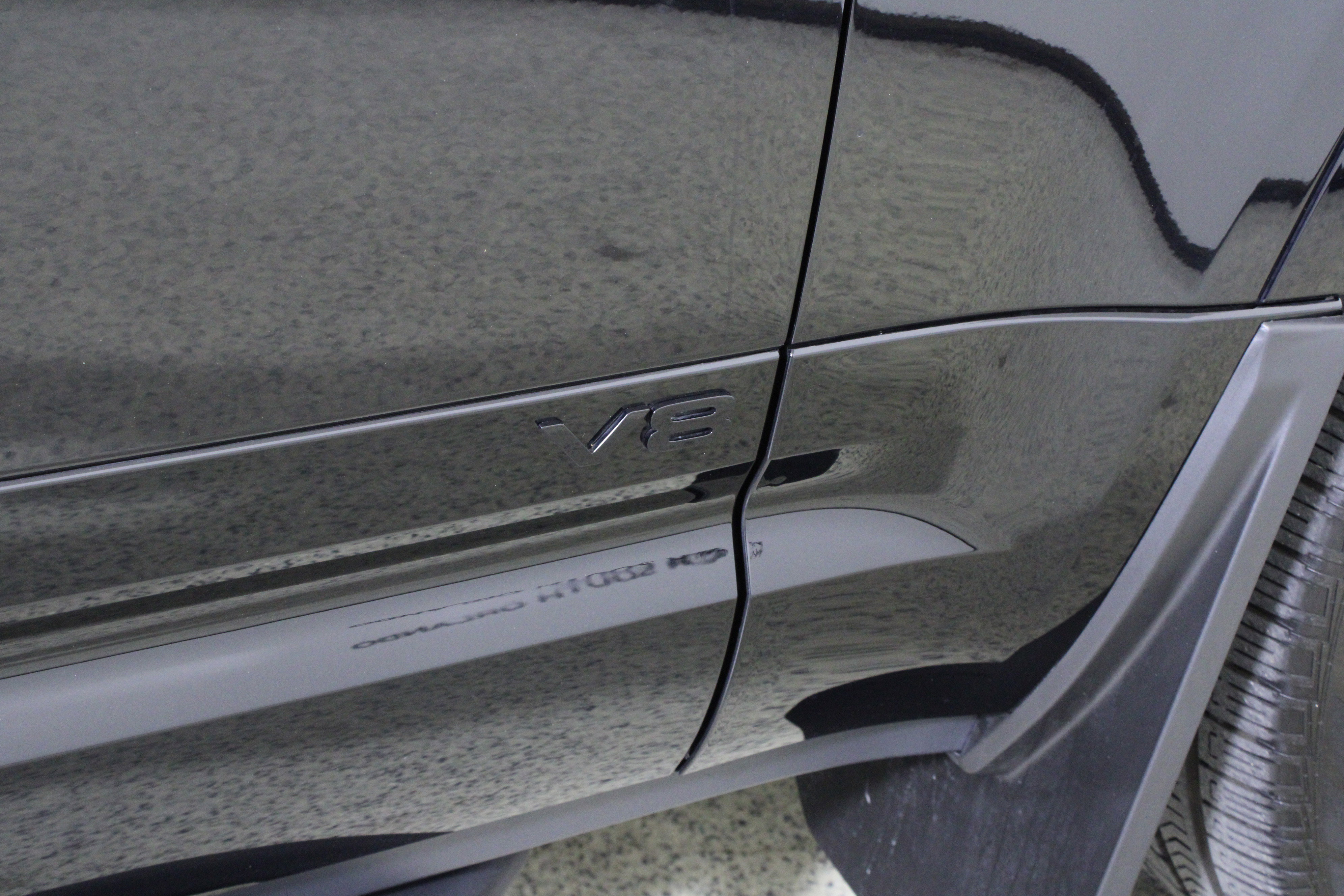 Used 2025 Land Rover Defender 130 V8 image 11