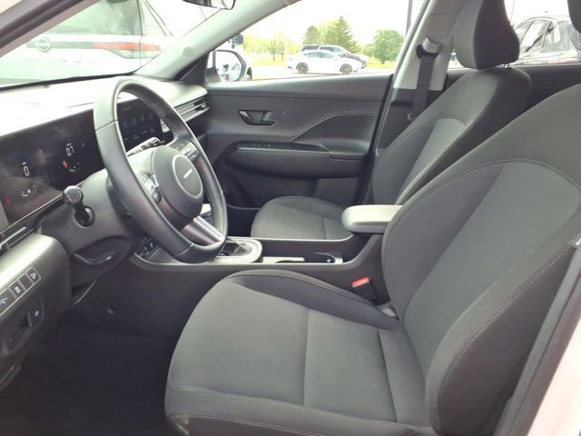 Used 2025 Hyundai Kona SEL FWD image 25