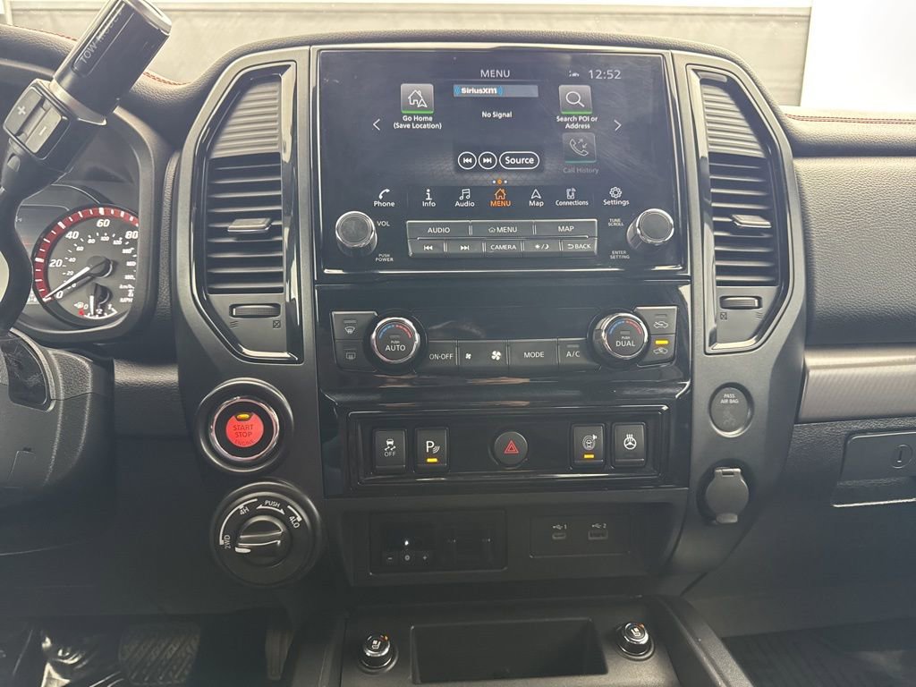 Used 2021 Nissan Titan PRO-4X w/ Pro-4x Convenience Package AWD/4WD image 17