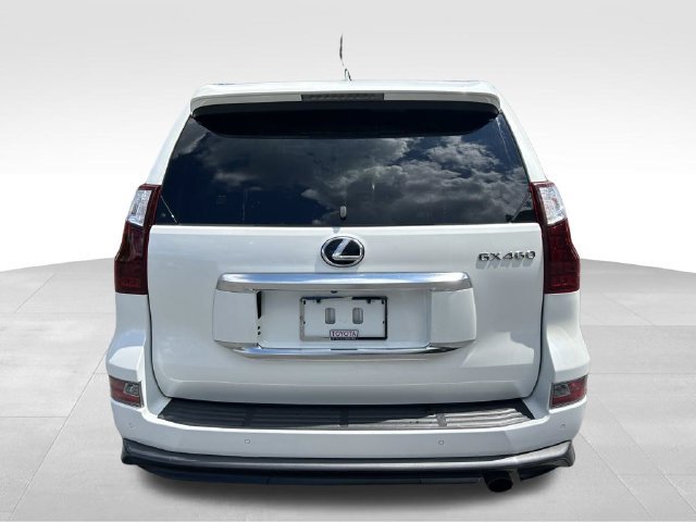 Used 2022 Lexus GX 460 Luxury w/ Sport Design Package AWD/4WD image 4