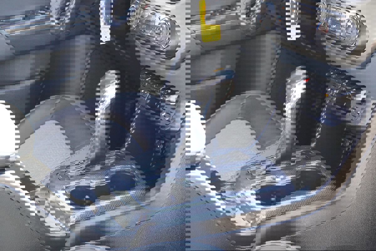 Used 2022 Chevrolet Colorado Z71 AWD/4WD image 16