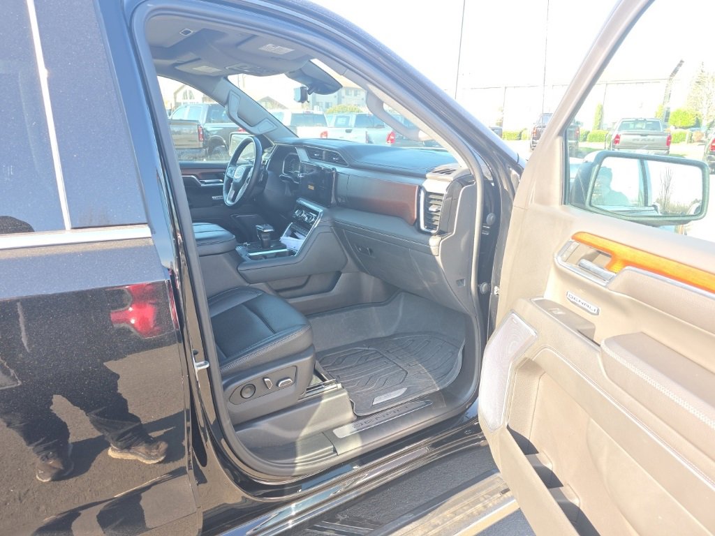 Used 2023 GMC Sierra 1500 Denali w/ Denali Reserve Package image 9
