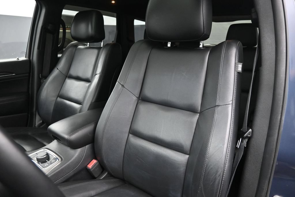 Used 2019 Jeep Grand Cherokee Limited w/ Trailer Tow Group IV AWD/4WD image 11