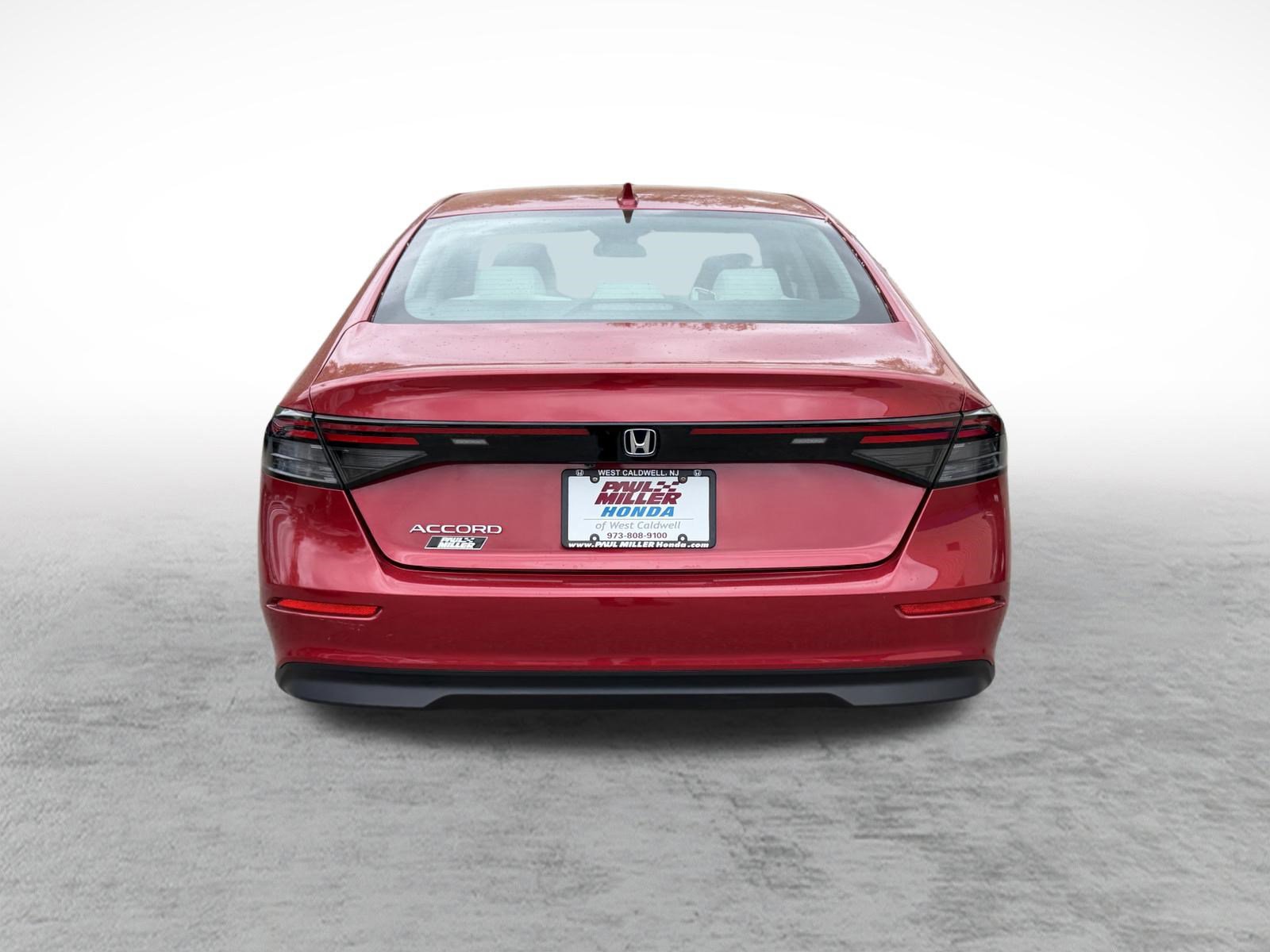 Certified 2023 Honda Accord EX image 5