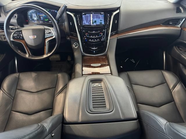Used 2020 Cadillac Escalade Premium Luxury AWD/4WD image 16