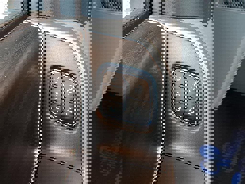 Certified 2025 Ford F150 Lariat w/ Equipment Group 501A Mid image 10