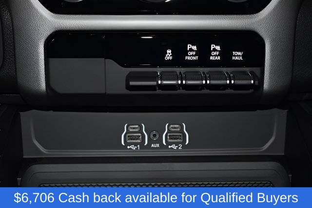New 2026 RAM 1500 Express AWD/4WD image 25