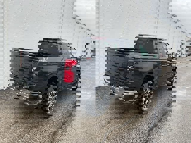 Used 2023 Chevrolet Silverado 1500 LT image 4