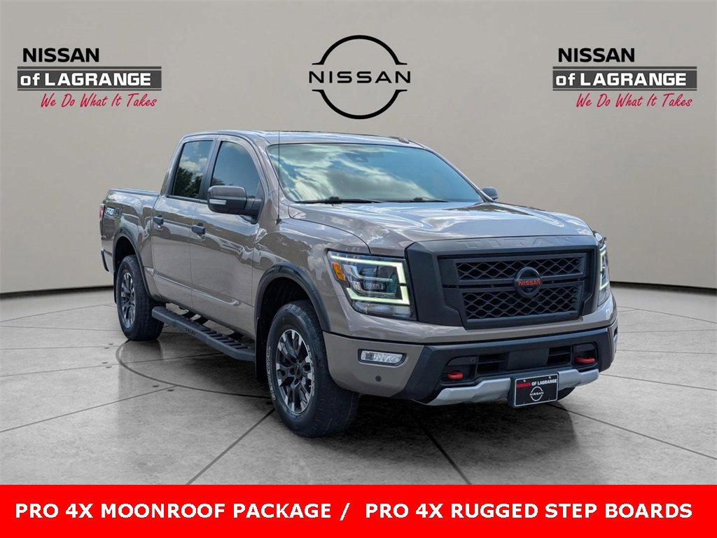Used 2021 Nissan Titan PRO-4X w/ Pro-4x Convenience Package image 3