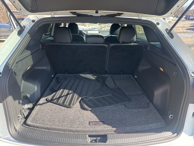 Used 2023 Volkswagen Atlas Cross Sport SE image 31