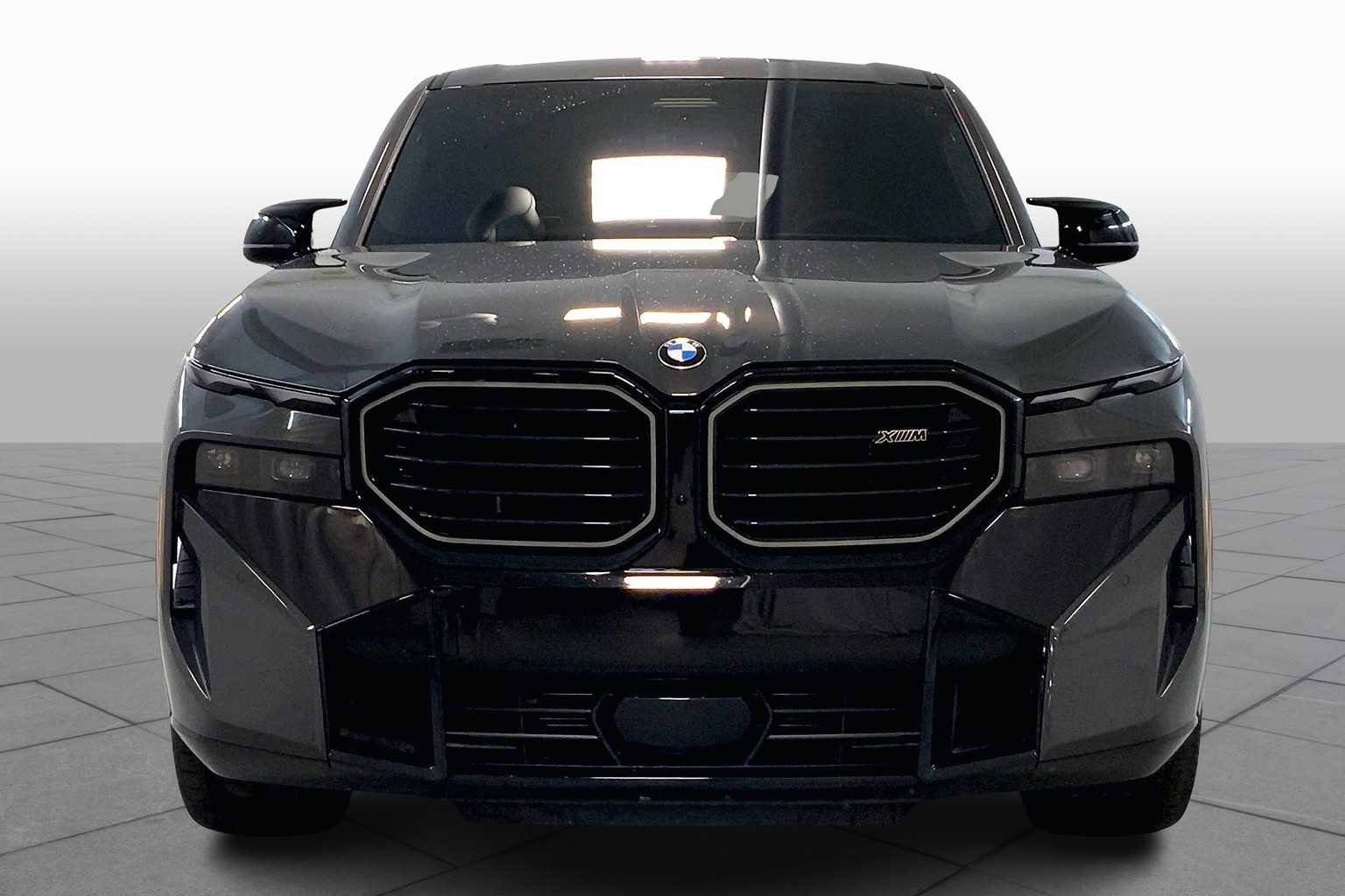 Used 2025 BMW XM AWD/4WD image 3