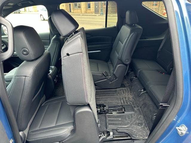 Used 2024 Chevrolet Traverse LT image 18