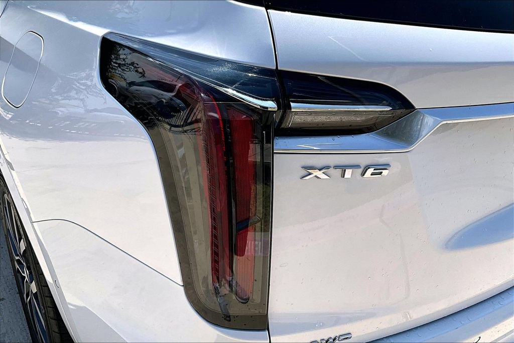Used 2024 Cadillac XT6 Sport w/ Platinum Package AWD/4WD image 36