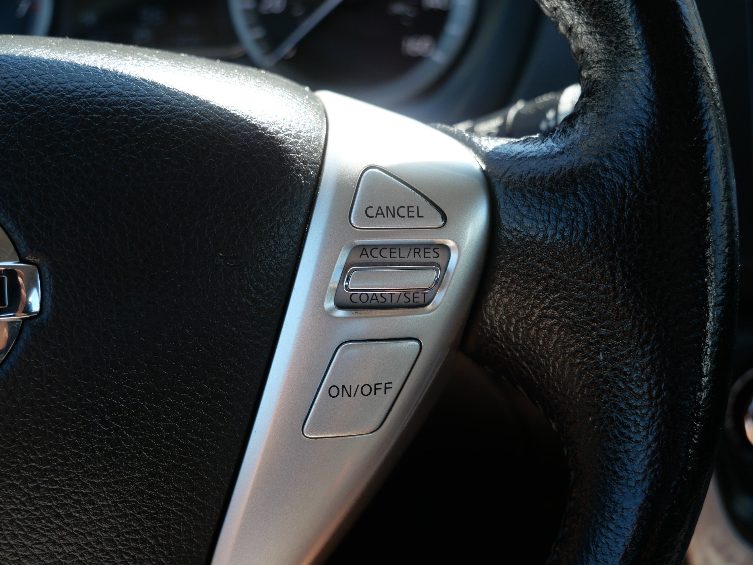 Used 2015 Nissan Sentra SV FWD image 29