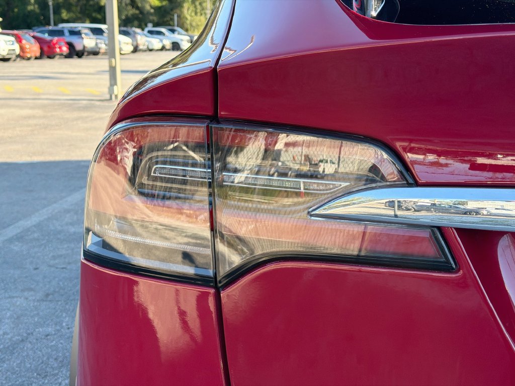 Used 2018 Tesla Model X 100D AWD/4WD image 10